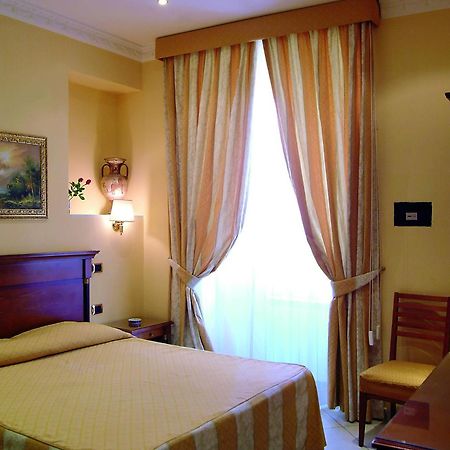 Hotel Meridiana Roma Esterno foto